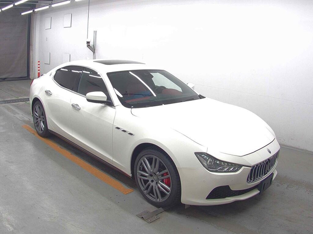 Maserati Ghibli 2017 з японського аукціону