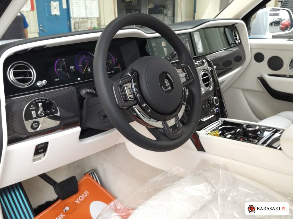 2025 Rolls-Royce Cullinan 4WD Black Badge 5