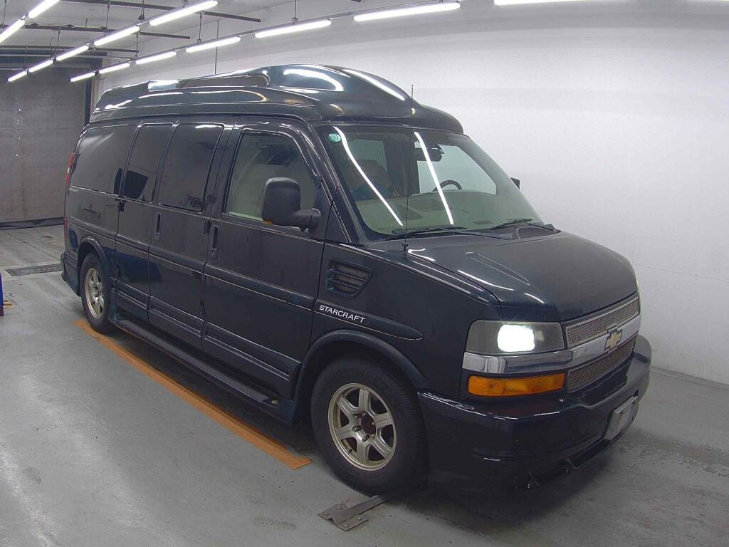 Chevrolet Express 2011 з японського аукціону