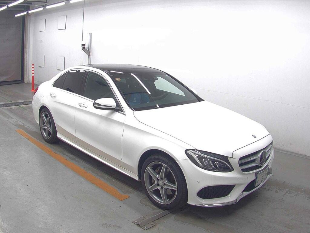 Mercedes Benz C-Class 2015 z aukcji japońskiej