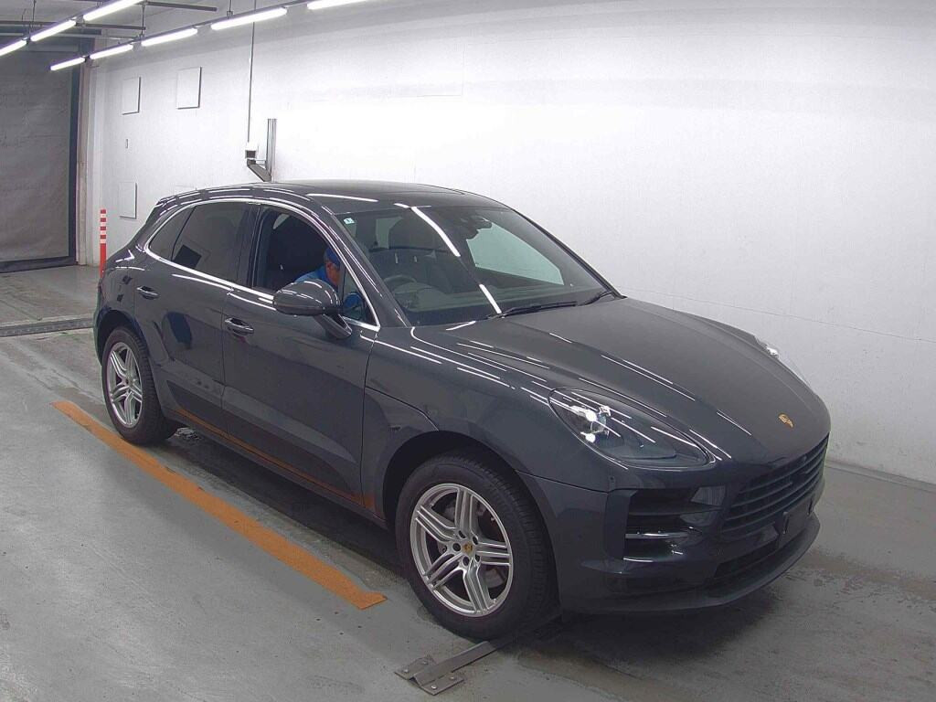 Porsche Macan 2019 з японського аукціону