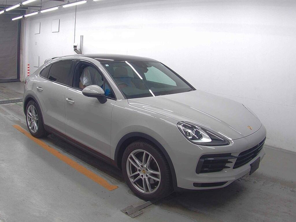 Porsche Cayenne Coupe 2021 з японського аукціону