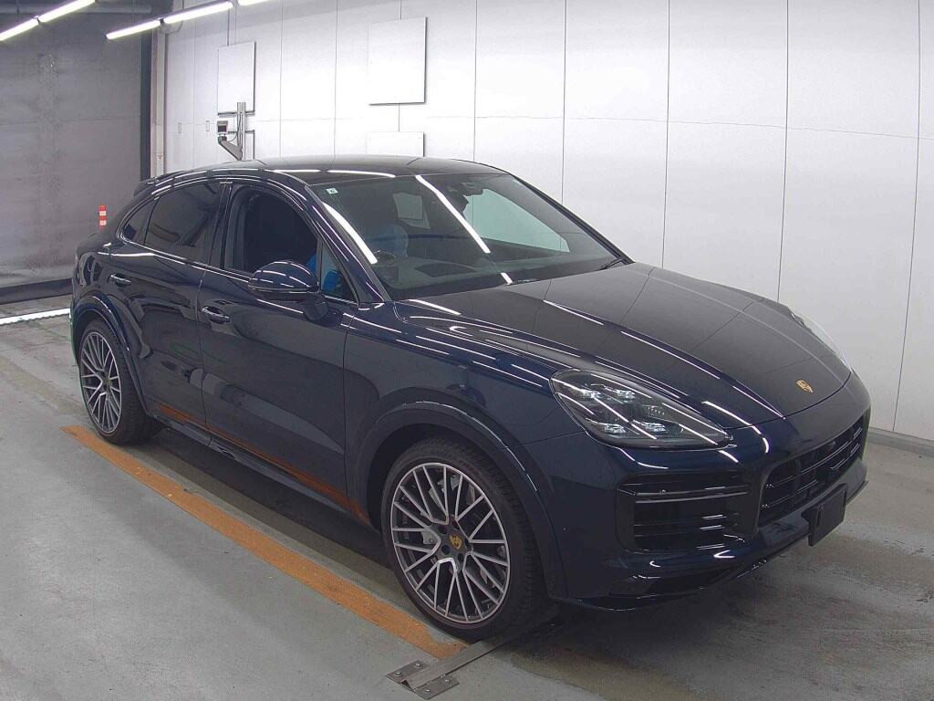 Porsche Cayenne Coupe 2021 з японського аукціону