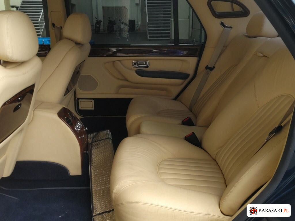 2002 Bentley Arnage 6