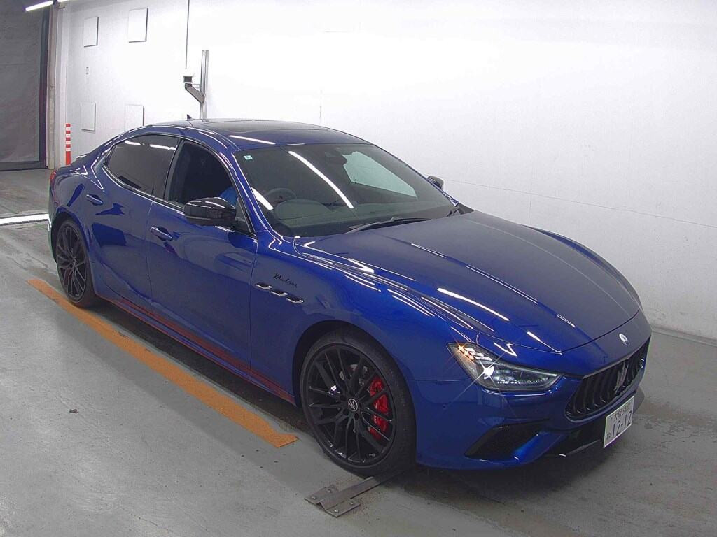 Maserati Ghibli 2024 z aukcji japońskiej