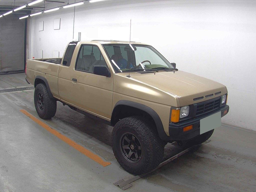 America Nissan Datsun Truck 1988 z aukcji japońskiej