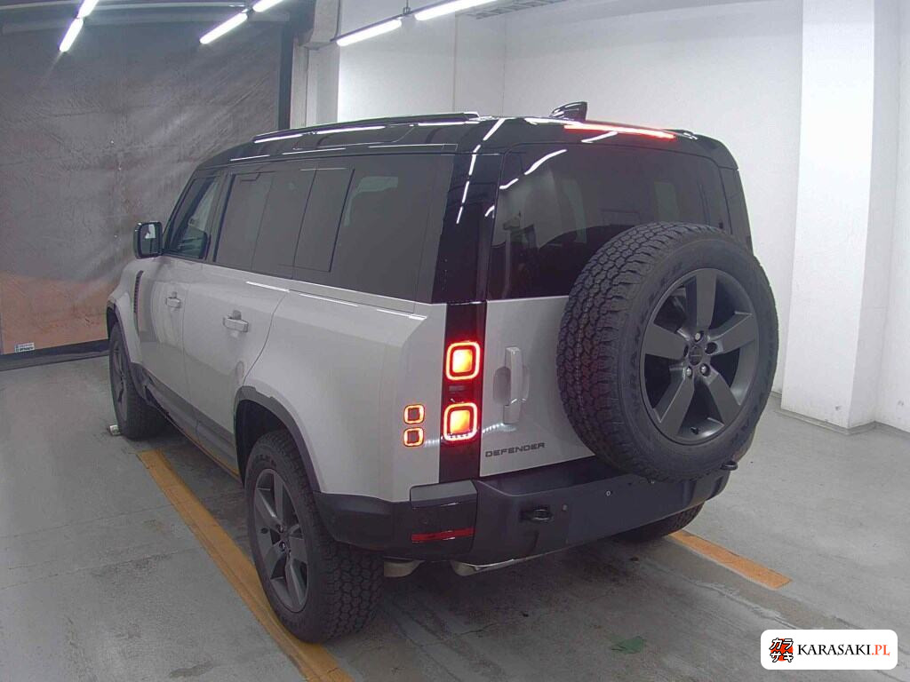 2026 Land Rover Defender 5D 4WD 2