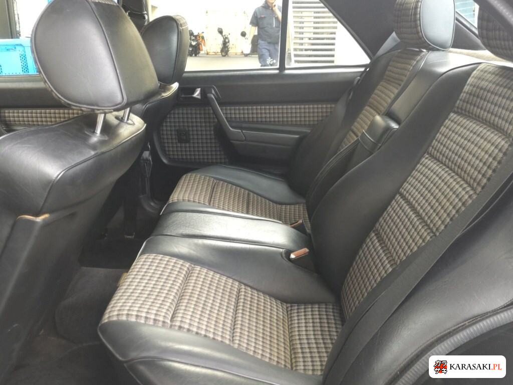 1988 Mercedes-Benz 190 Class 190E2.3-16 6