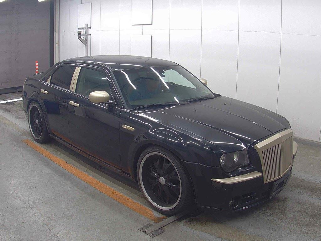 Chrysler 300 2010 z aukcji japońskiej