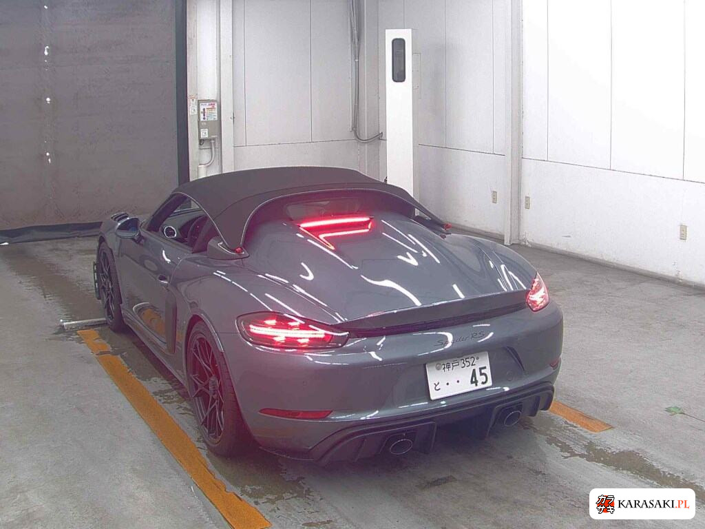 2025 Porsche 718 Spyder 2