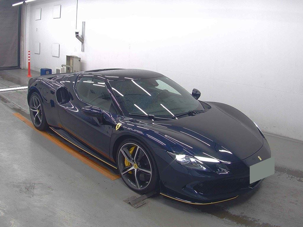 Ferrari 296GTB 2025 z aukcji japońskiej