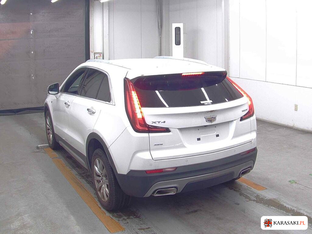 2021 Cadillac XT4 4WD Premium 2