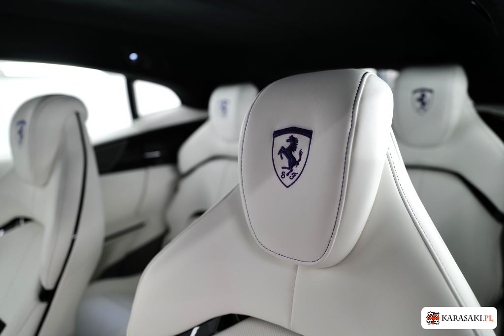 2025 Ferrari Purosangue 4WD Base Grade 13