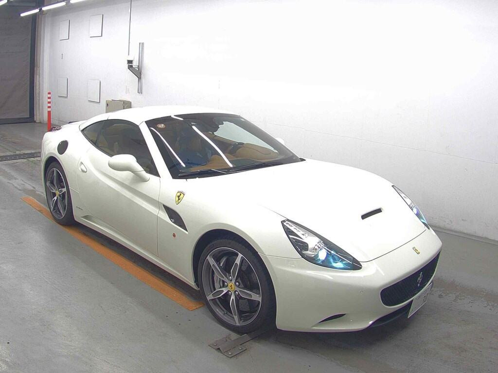 Ferrari California 30 2014 z aukcji japońskiej