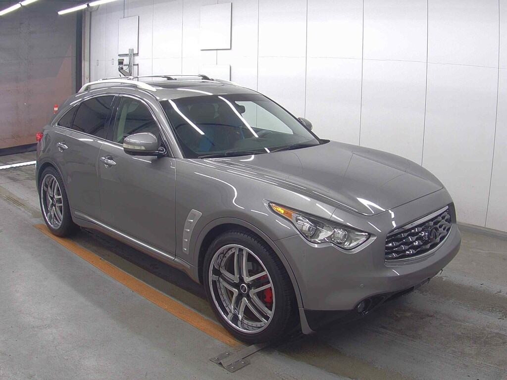 Infiniti FX35 2015 z aukcji japońskiej