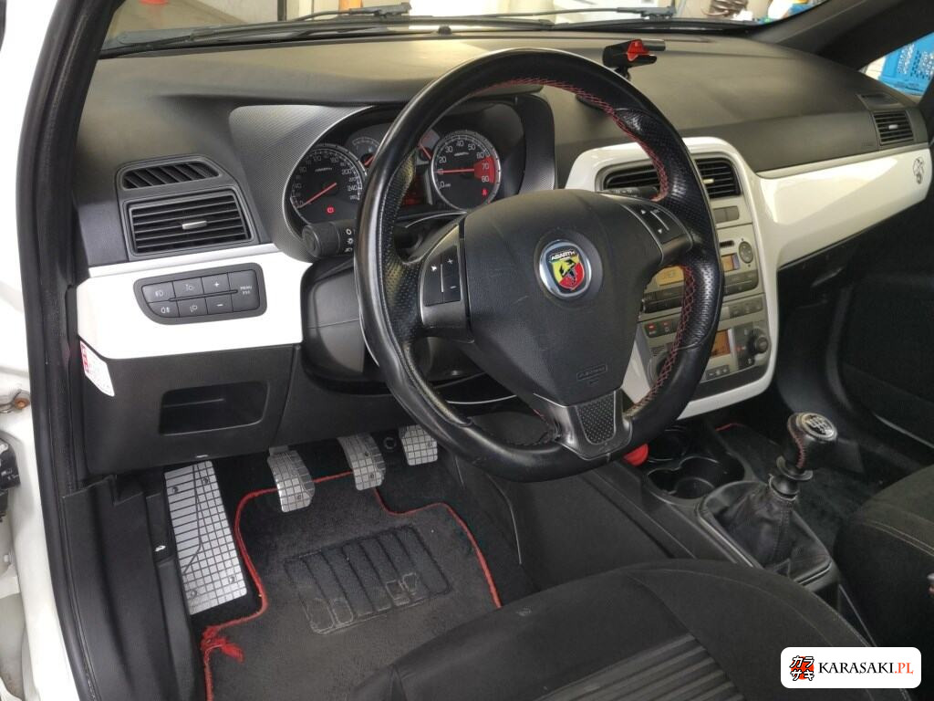 2010 Abarth Grande Punto Base Grade 5