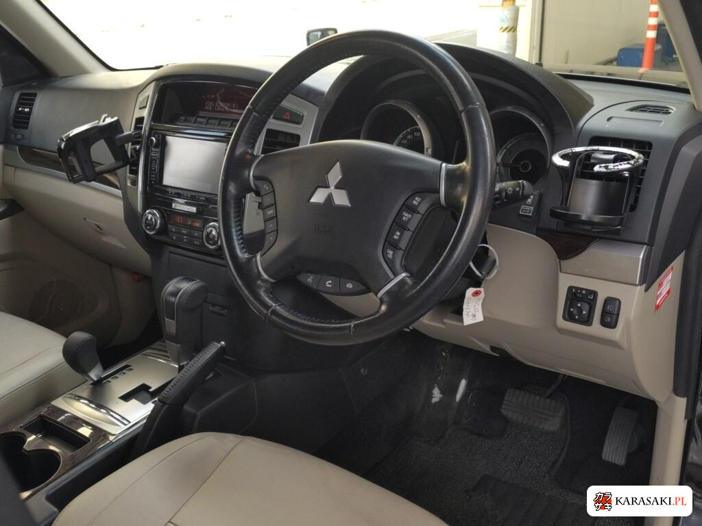2019 Mitsubishi Pajero 5D 4WD Final Edition 5