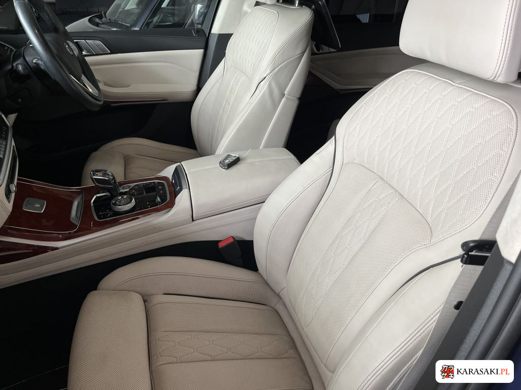 2021 BMW Alpina XB7 4WD Allrad 11