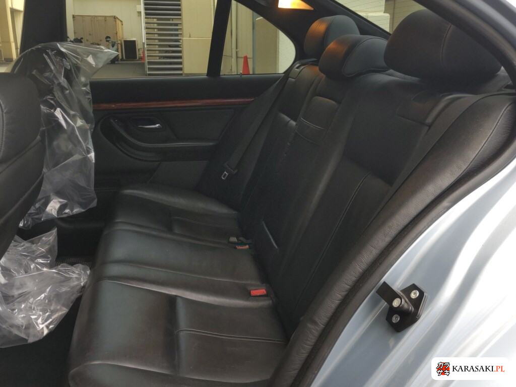 2000 BMW M5 4D 6