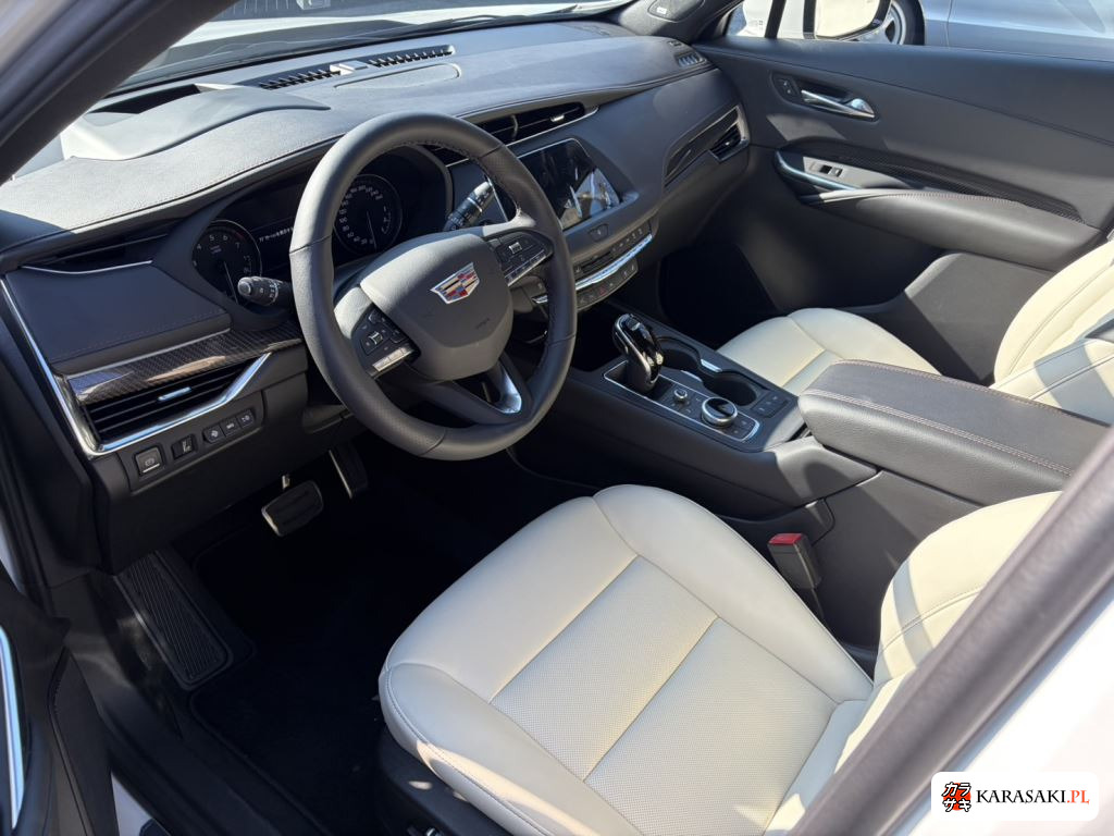 2022 Cadillac XT4 4WD Sport 12