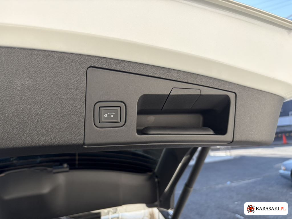 2022 Cadillac XT4 4WD Sport 8
