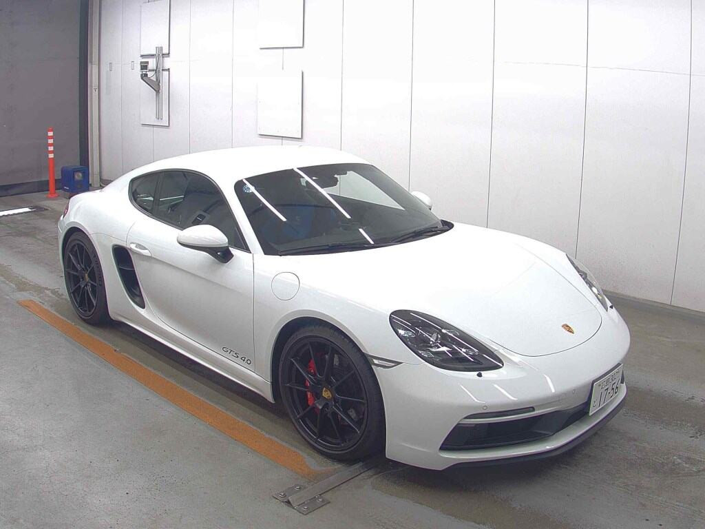 Porsche 718 Cayman 2025 z aukcji japońskiej