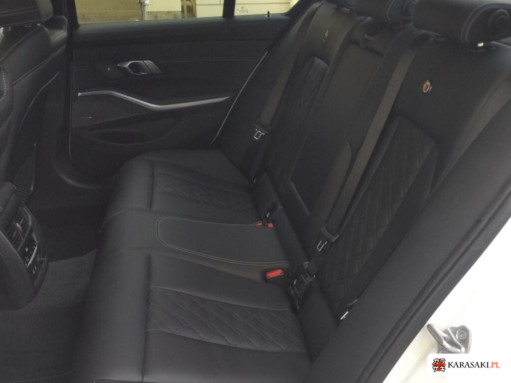2021 BMW Alpina B3 4D 4WD Limousine 6