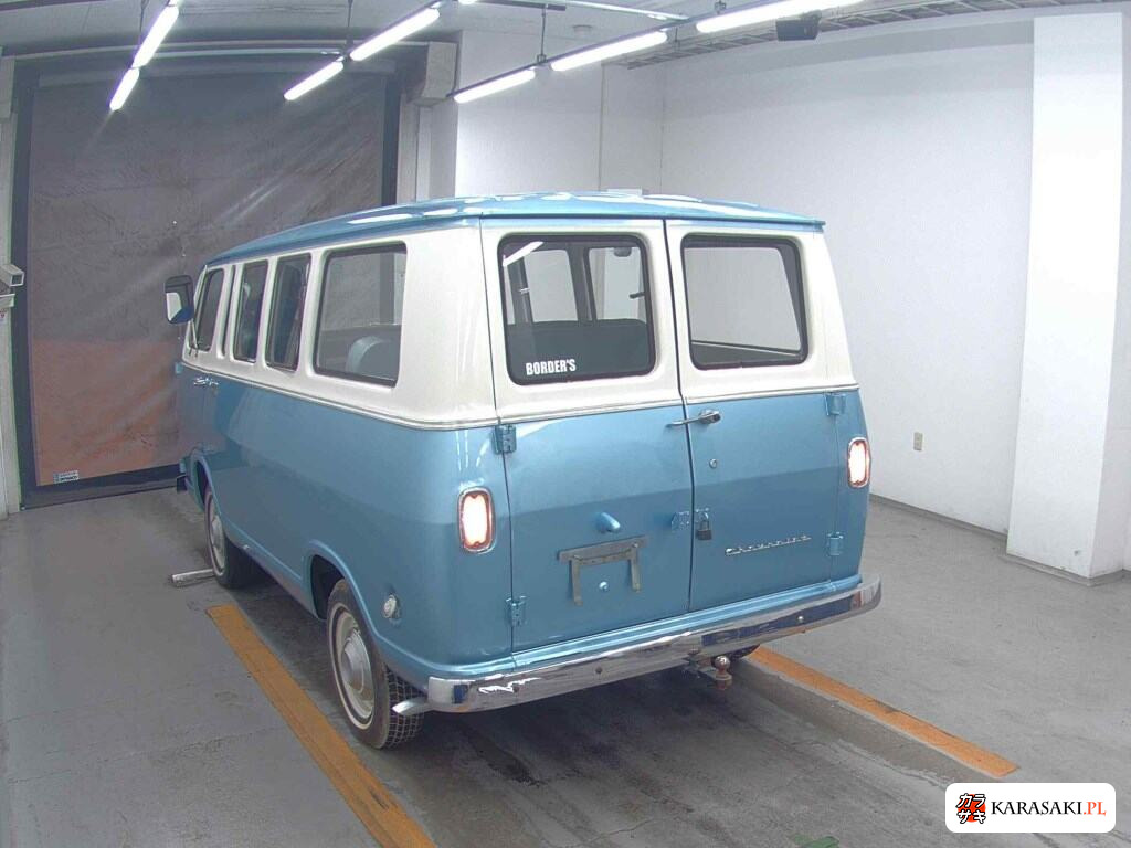 2001 Chevrolet Chevyvan 4D 2