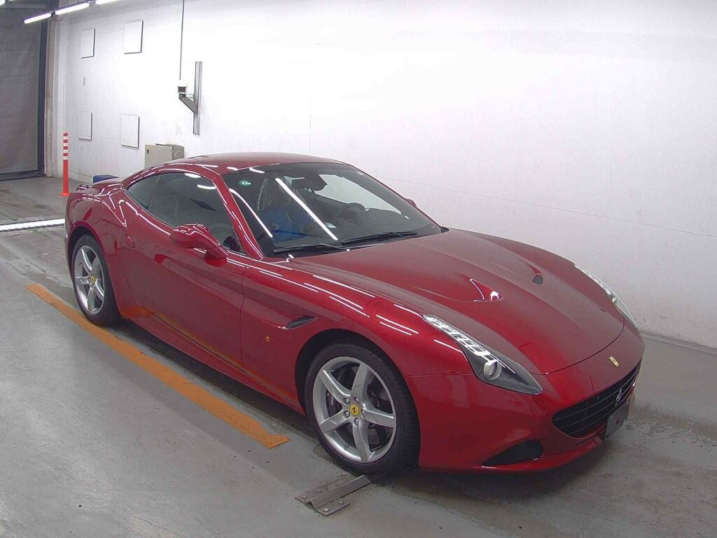 Ferrari California T 2015 z aukcji japońskiej