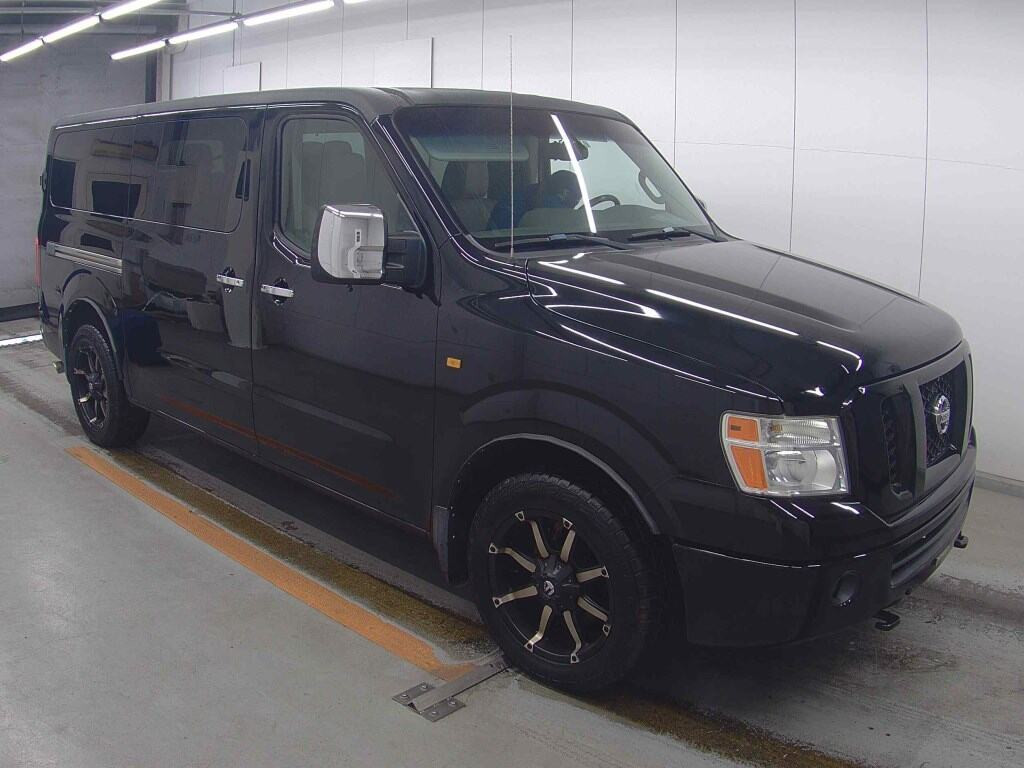 America Nissan NV Passenger 2013 z aukcji japońskiej