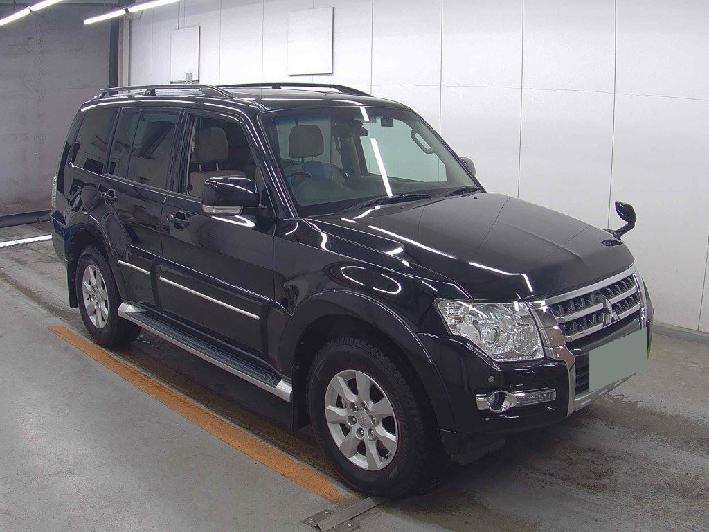 Mitsubishi Pajero 2019 z aukcji japońskiej