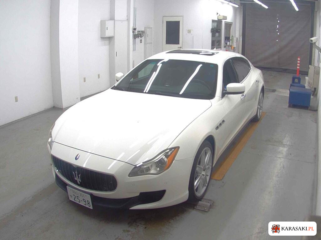 Maserati Quattroporte 2013 z aukcji japońskiej