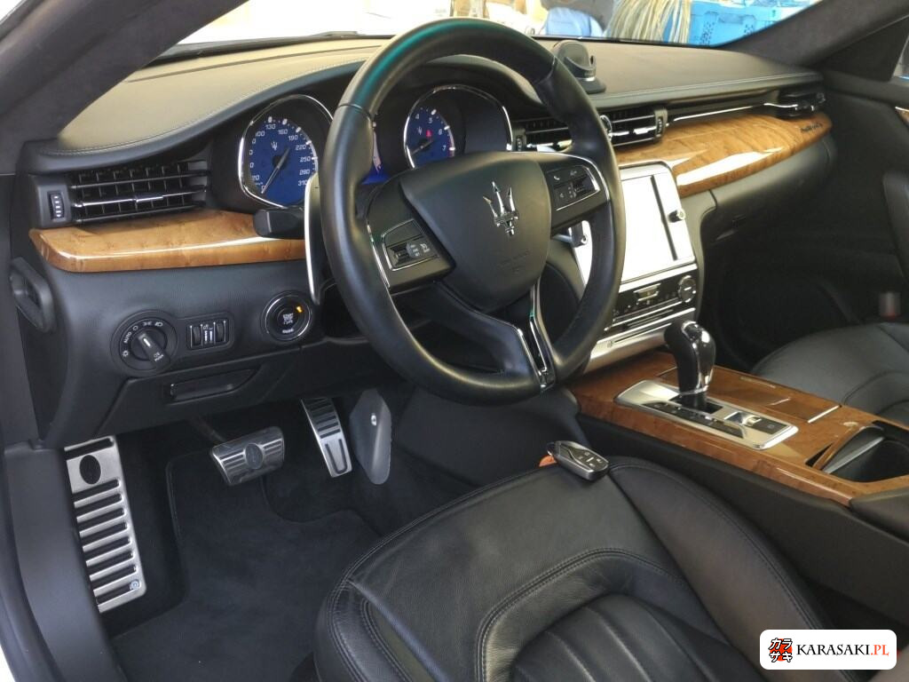Maserati Quattroporte 2013 z aukcji japońskiej