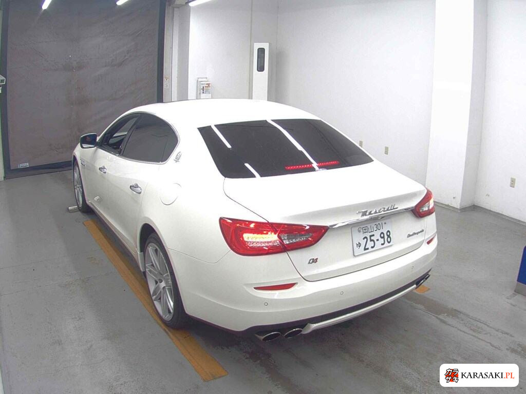 Maserati Quattroporte 2013 z aukcji japońskiej
