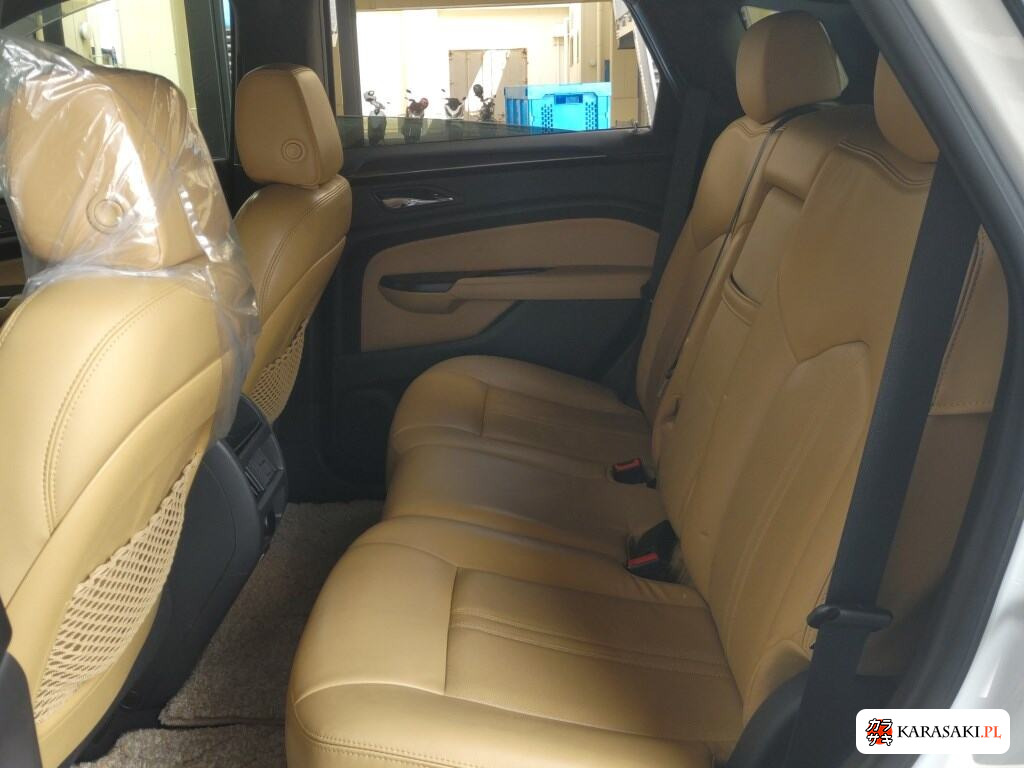 2016 Cadillac SRX Crossover 4WD Luxury 6
