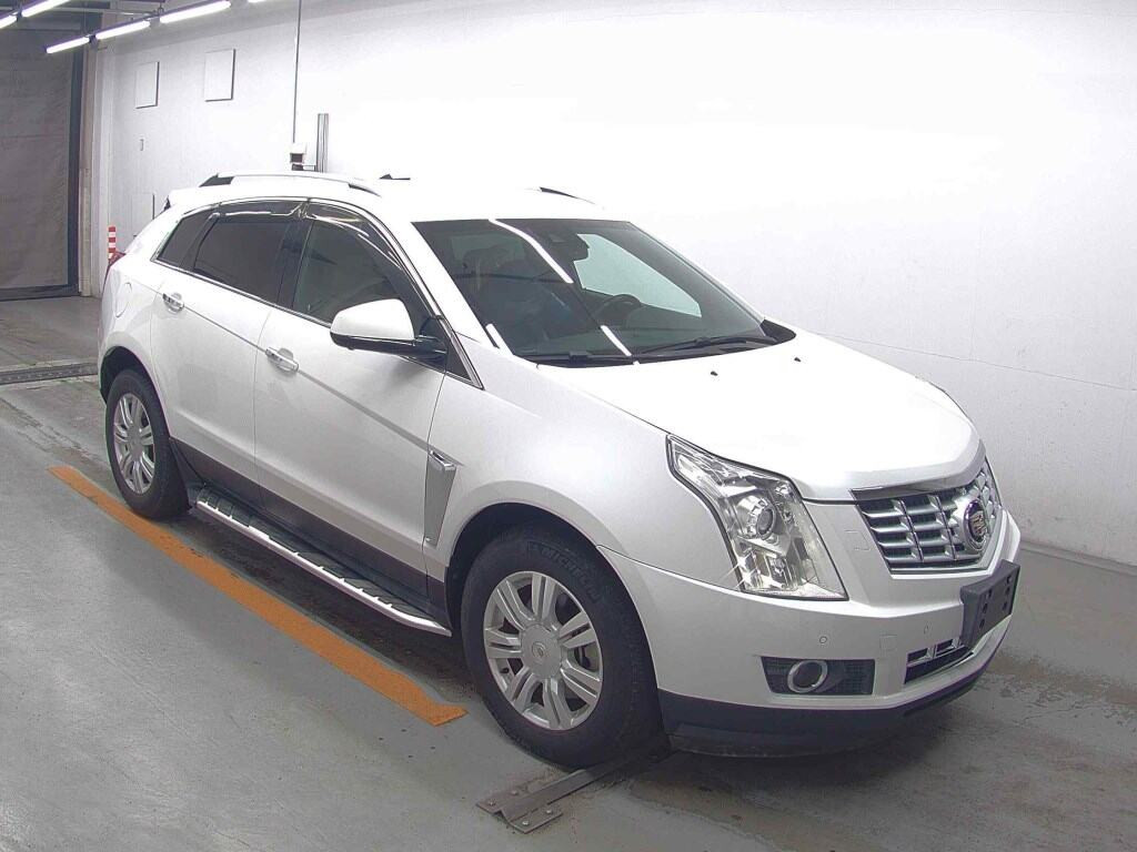 Cadillac SRX Crossover 2016 z aukcji japońskiej