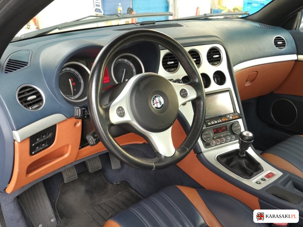 Alfa Romeo Alfa Spider 2007 z aukcji japońskiej