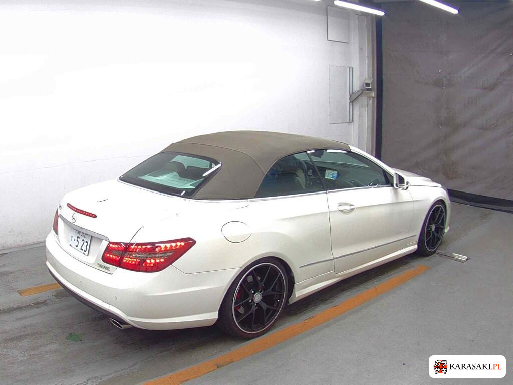 Mercedes Benz E-Class 2011 z aukcji japońskiej