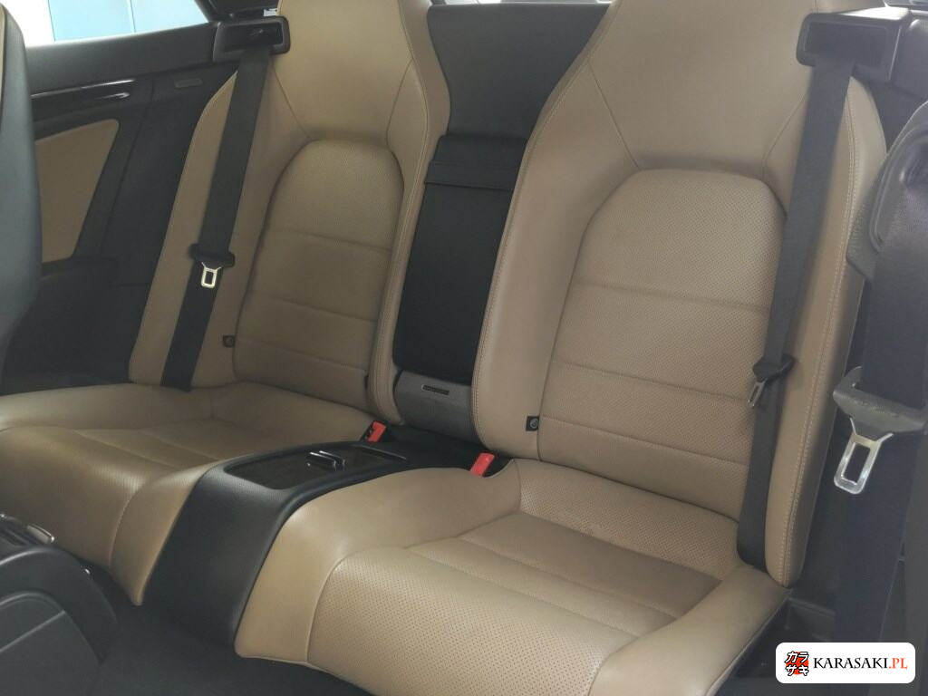 Mercedes Benz E-Class 2011 z aukcji japońskiej