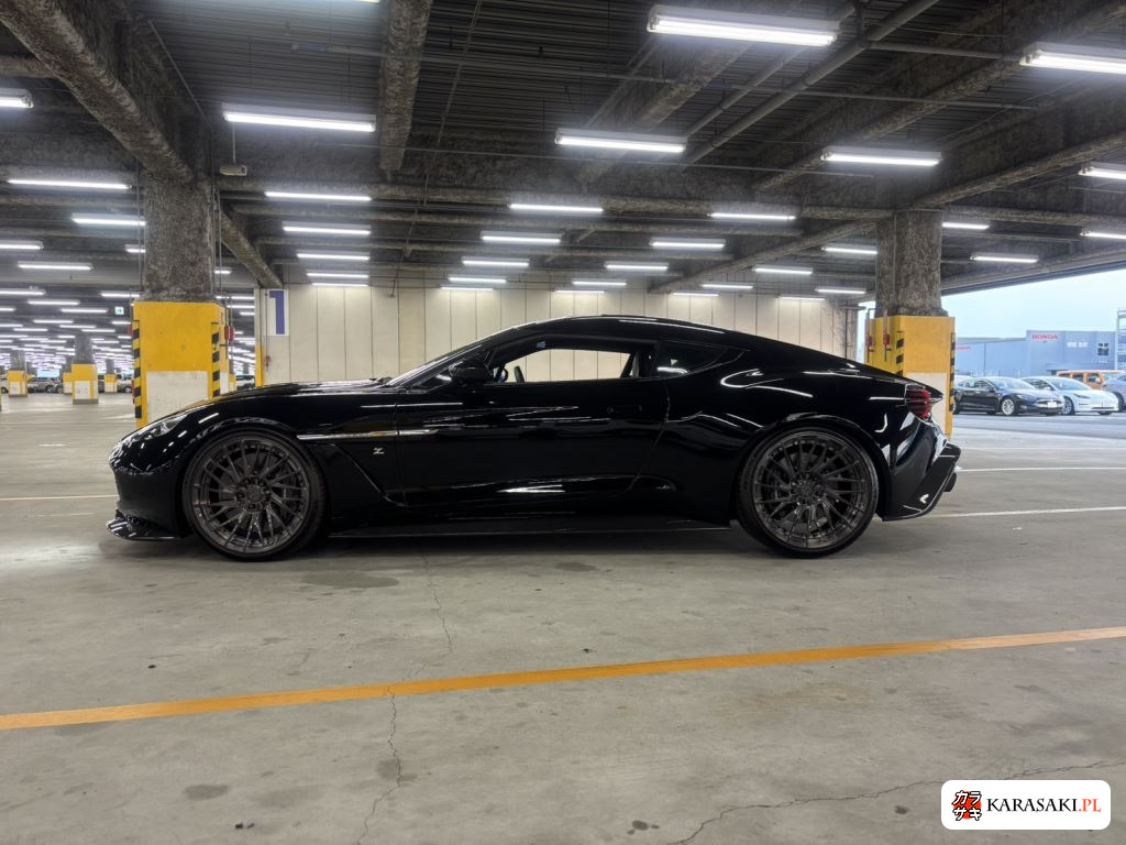 Aston Martin Vanquish 2022 z aukcji japońskiej