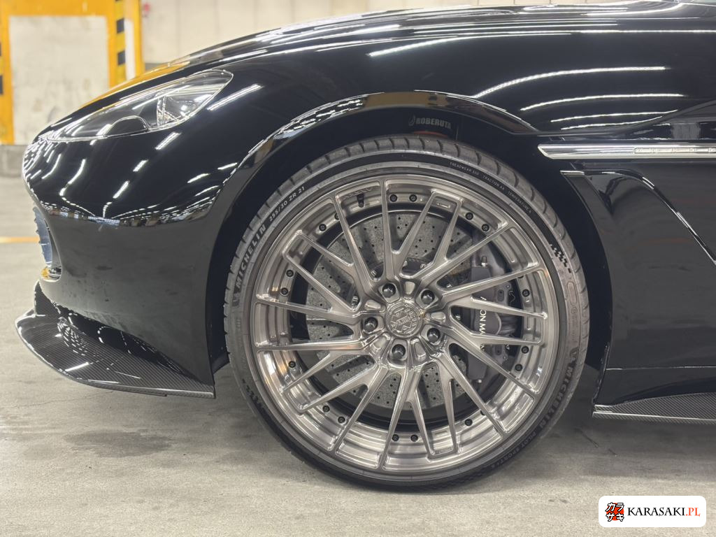 Aston Martin Vanquish 2022 z aukcji japońskiej
