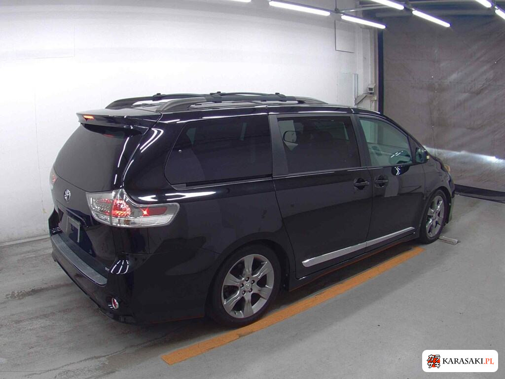 America Toyota Sienna 2011 z aukcji japońskiej