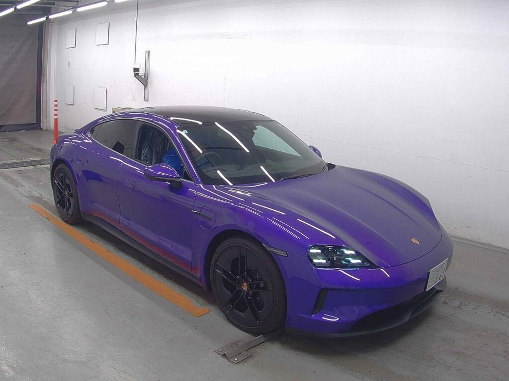 Porsche Taycan 2026 z aukcji japońskiej
