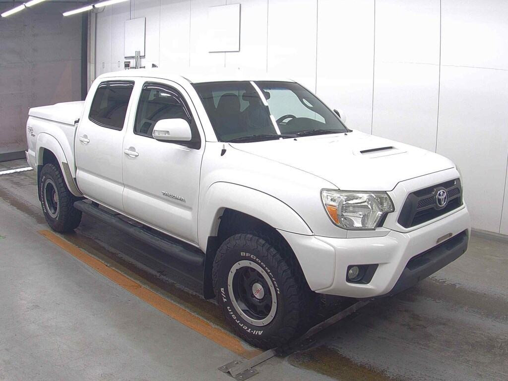 America Toyota Tacoma 2012 z aukcji japońskiej
