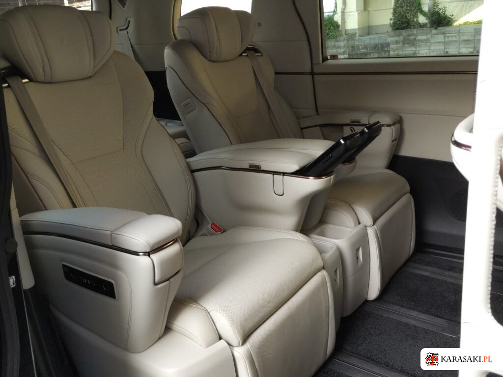2025 Lexus LM 4WD LM500H Version L 6