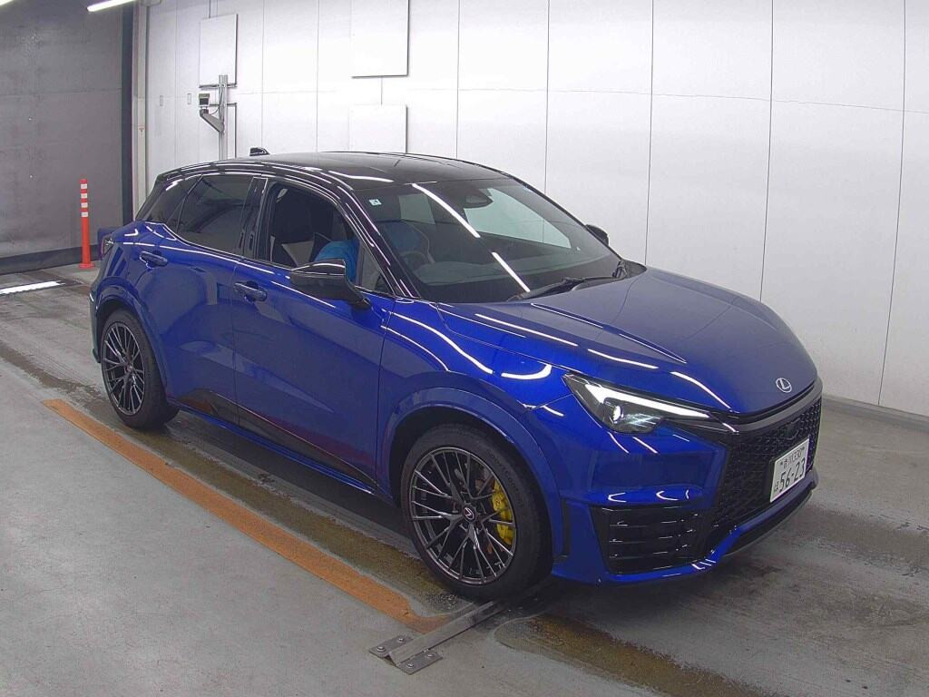 Lexus LBX 2025 z aukcji japońskiej