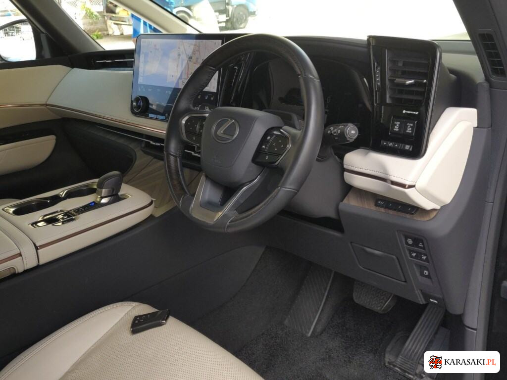 2025 Lexus LM 4WD LM500H Version L 5