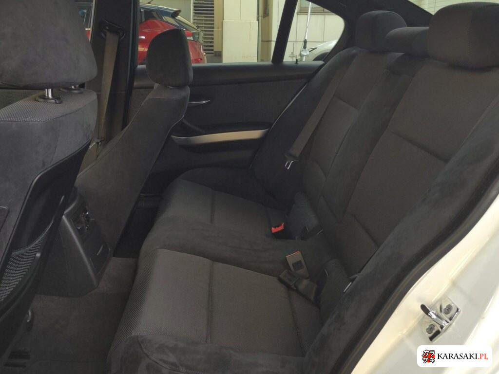 2007 BMW 3 Series 4D 6
