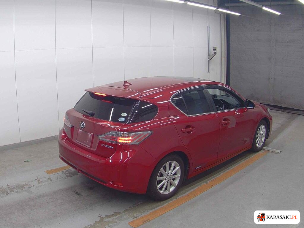 2011 Lexus CT CT200H Version L 4