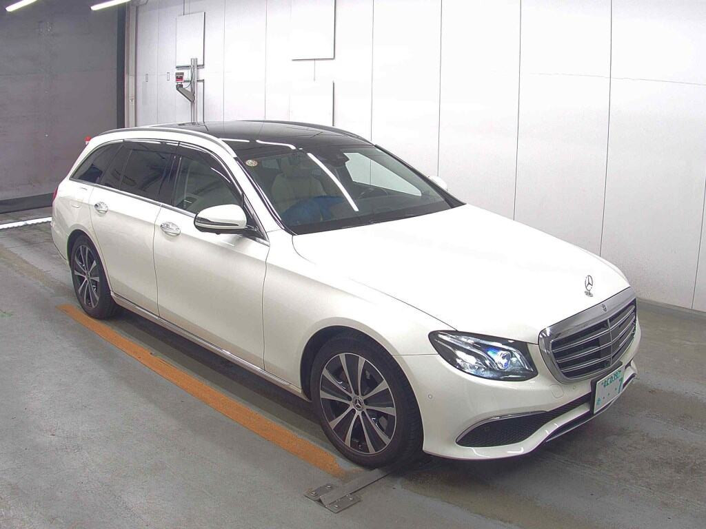 Mercedes-Benz E-Class Stationwagon 2018 z aukcji japońskiej